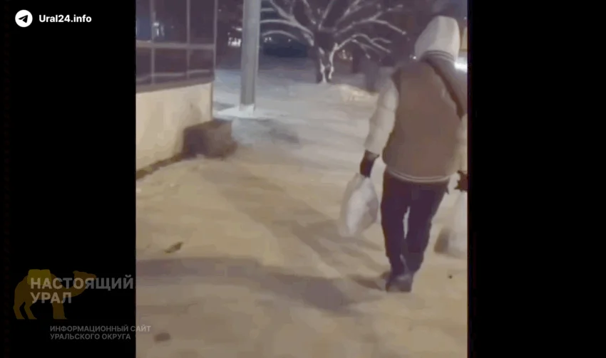 В&nbsp;сети появилось видео жестокого нападения в&nbsp;Екатеринбурге