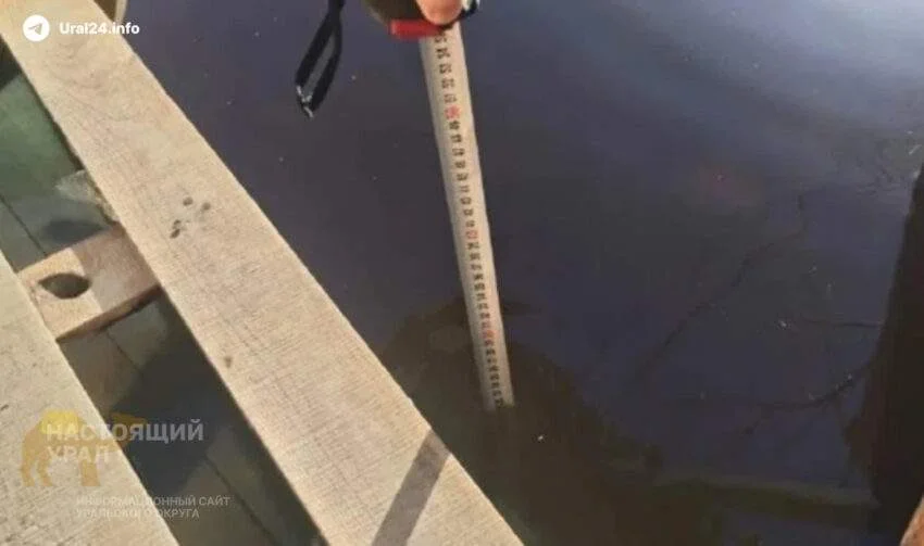 В&nbsp;Салехарде аварийный дом&nbsp;уходит под&nbsp;воду