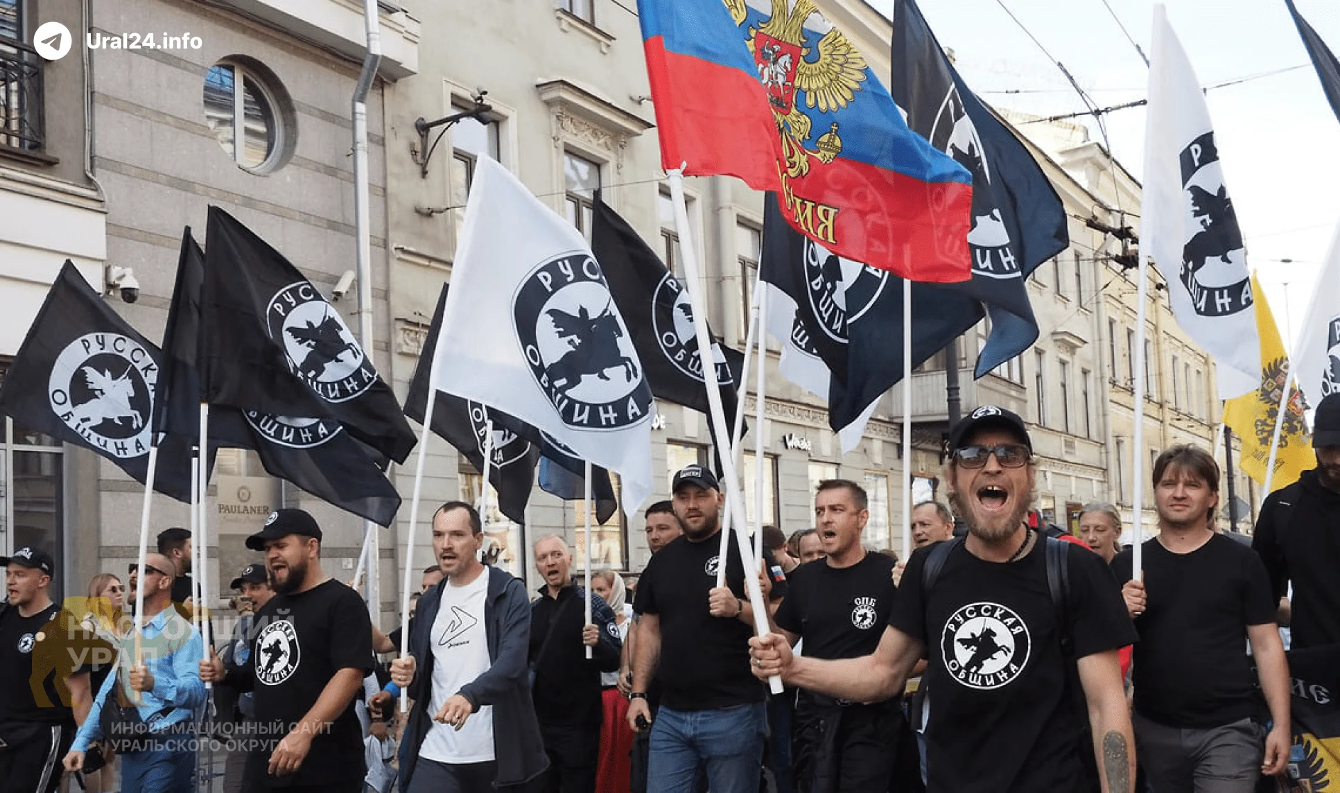 «Русская община» на&nbsp;параде 9&nbsp;Мая&nbsp;в&nbsp;Ханты‑Мансийске
